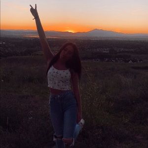 Meet your Posher, Ellie